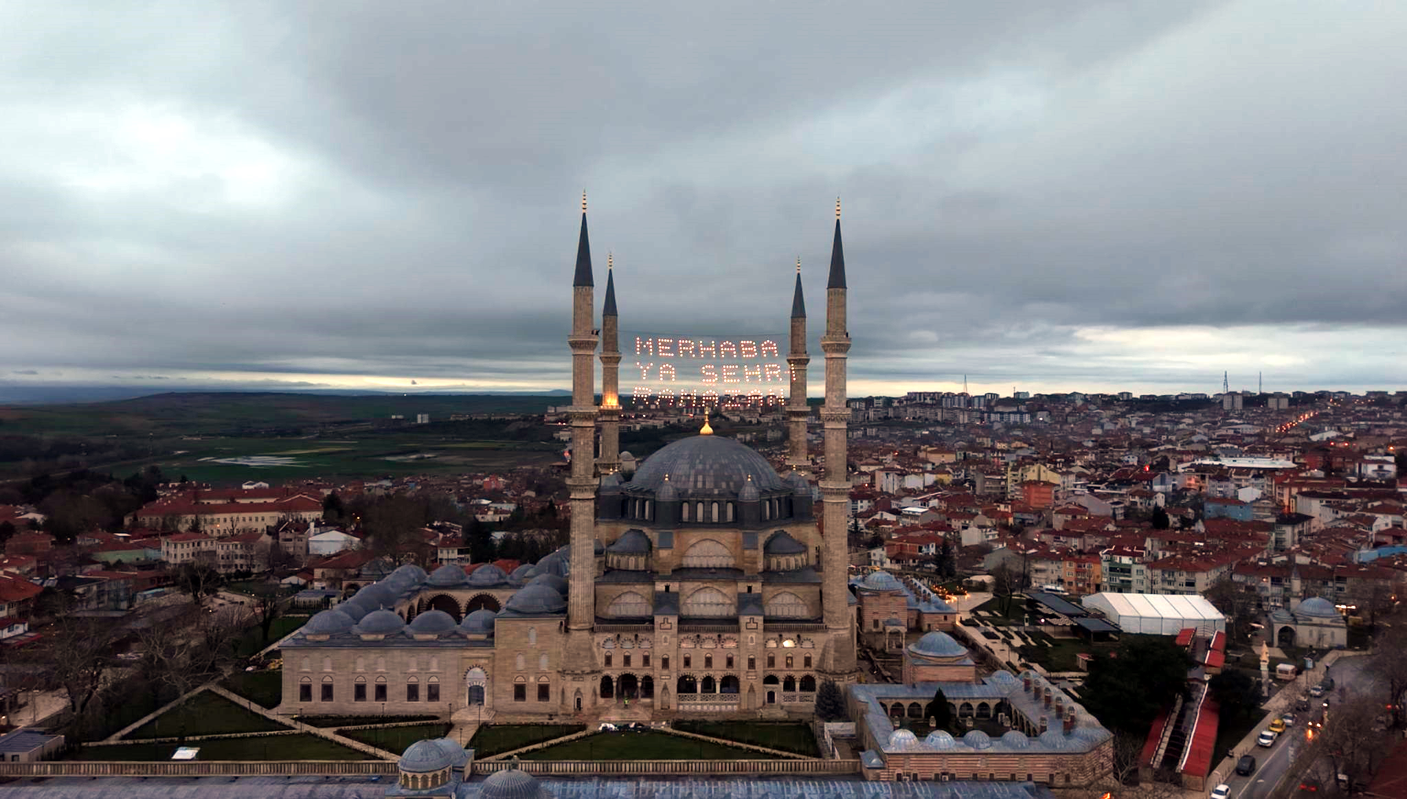 S E L I M I Y E C A M I S I R A M A Z A N I N I L K G U N U I B A D 1172218 348216